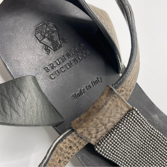 Brunello Cucinelli | Grey & Cream Leather Monili T-Strap Sandals |  EU 37 - Picture 16 of 16